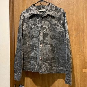 L Silver Two Tone Raised Pattern Button Light Jacket